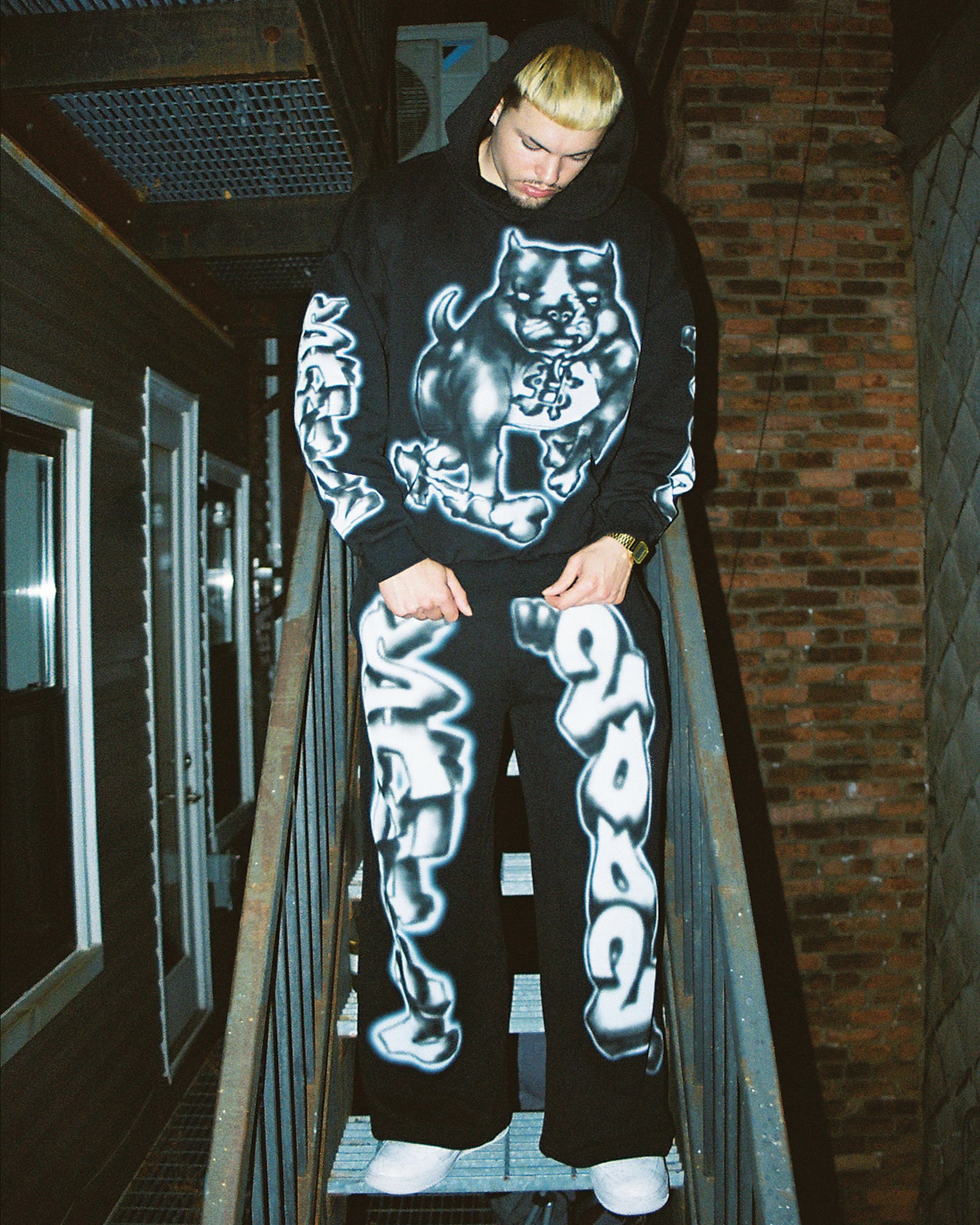 AIRBRUSH BULLDOG SWEATS