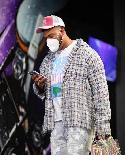 NFL Minnesota Vikings OT Chris Darrisaw wearing the Shmuie Pink Velvet Hat Week 18 vs Chicago Bears!