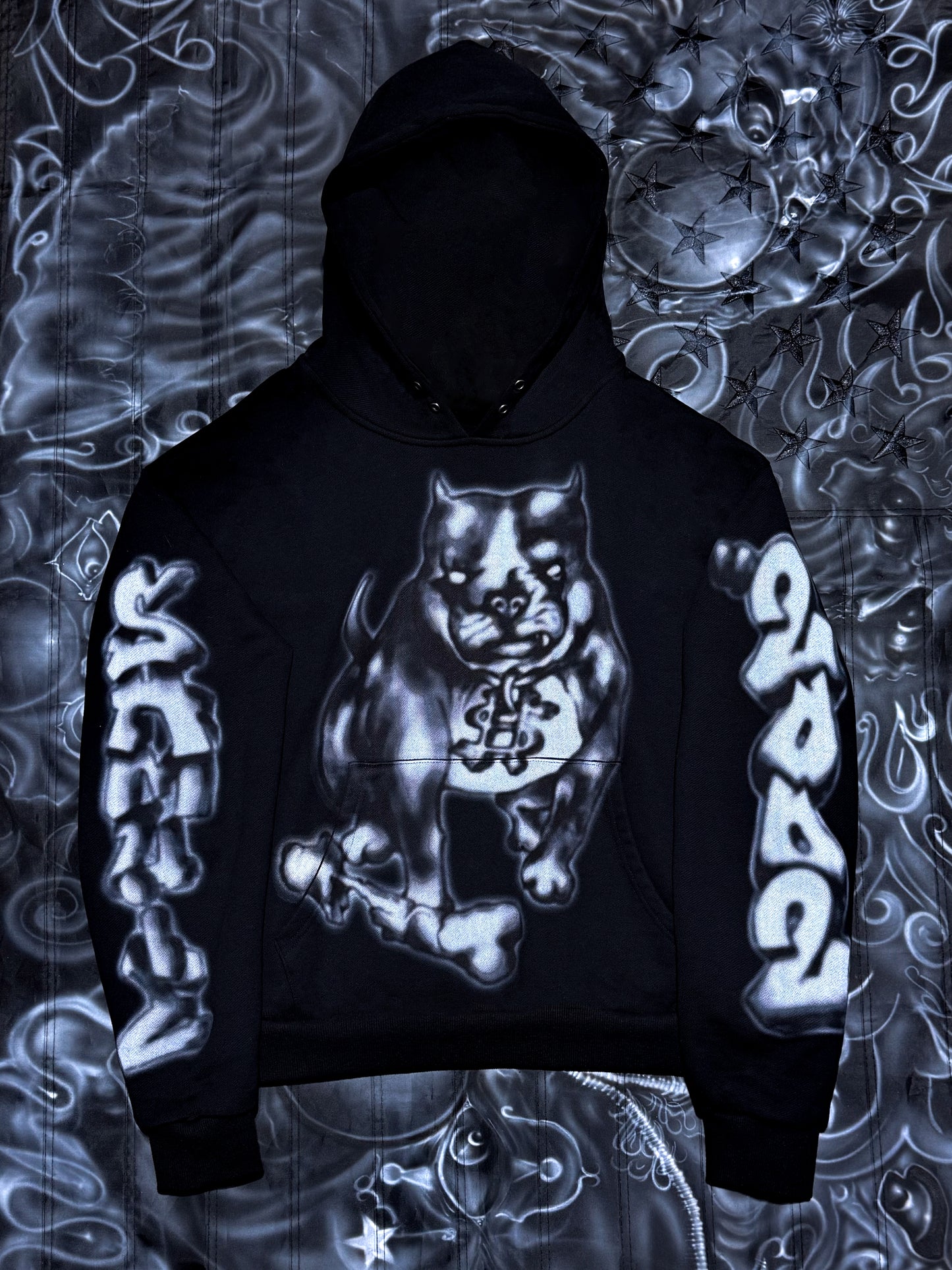AIRBRUSH BULLDOG HOODIE